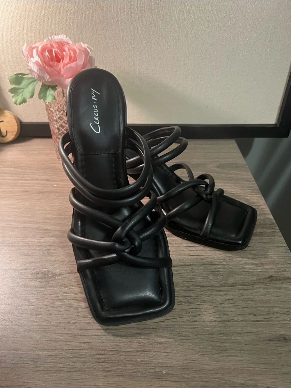 Circus by Sam Edelman Black Knotted Strap Square-Toe Heels - Picture 1 of 10